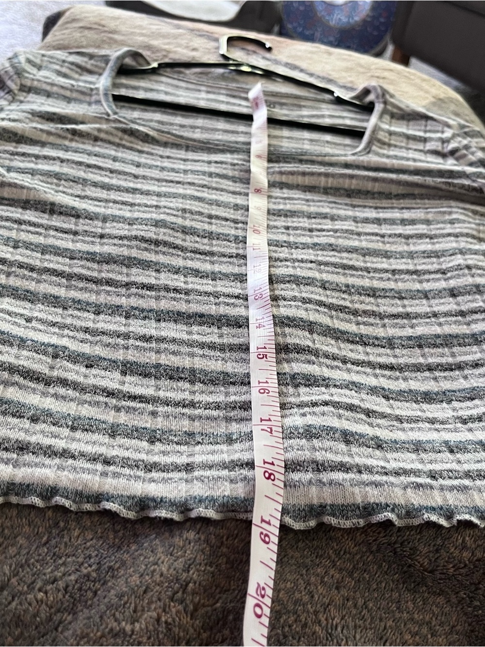 Striped Ribbed Crop Top - Picture 7 of 8